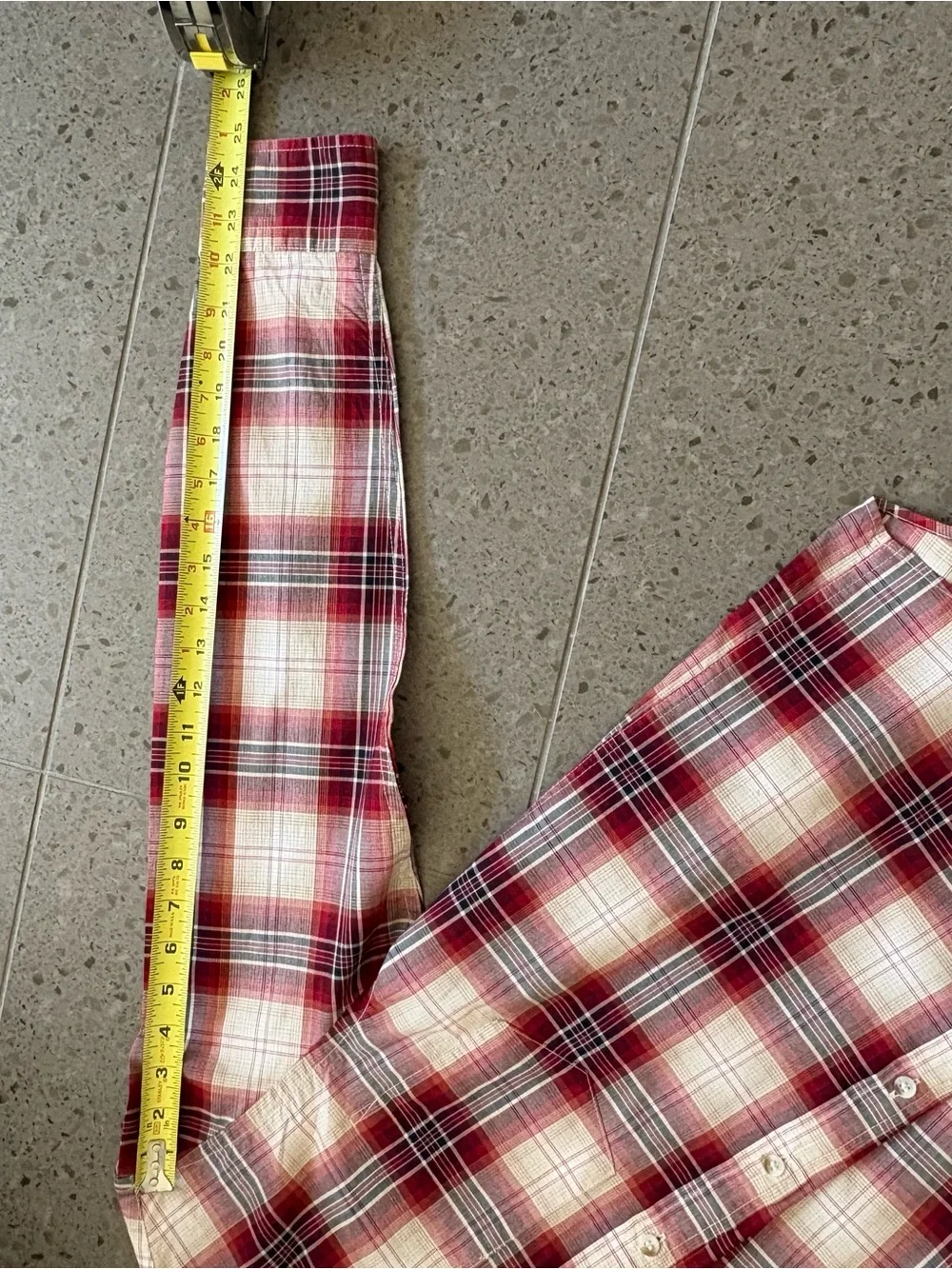 Banana Republic Red and White Plaid Button-Down Shirt - Slim Fit Untucked